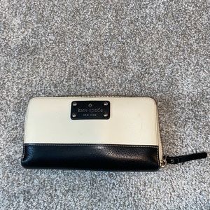 Kate Spade Black and White Wallet